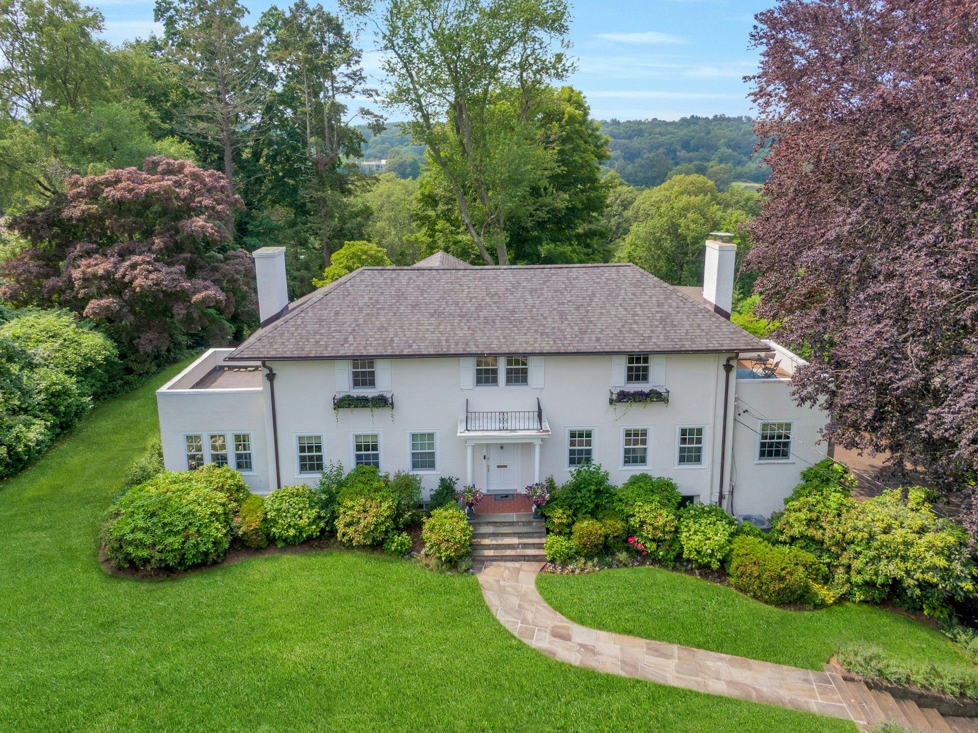 Photo 1 of 5 Catalpa Place, Amagansett, NY, $3,200,000, Web #: 872225