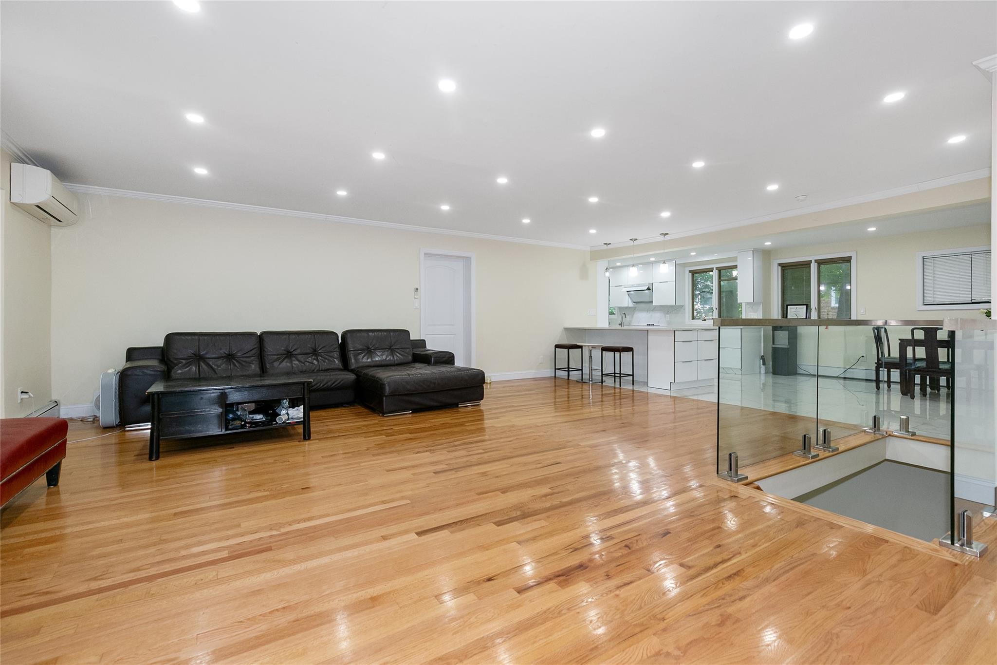 5 Bellingham Lane