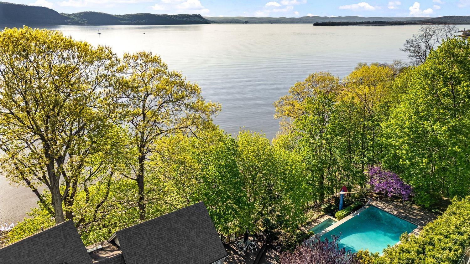 444 River Road, Briarcliff Manor, New York image 3