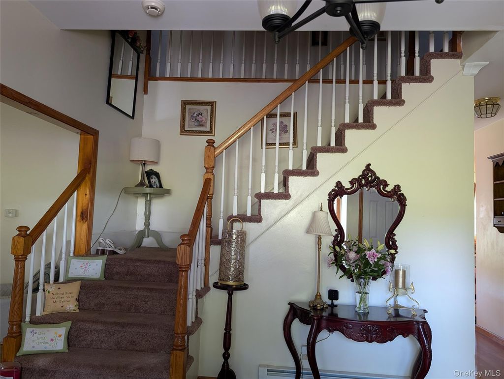 Photo of 2 Melissa Lane, Washingtonville, NY 10992 (MLS # 963847)