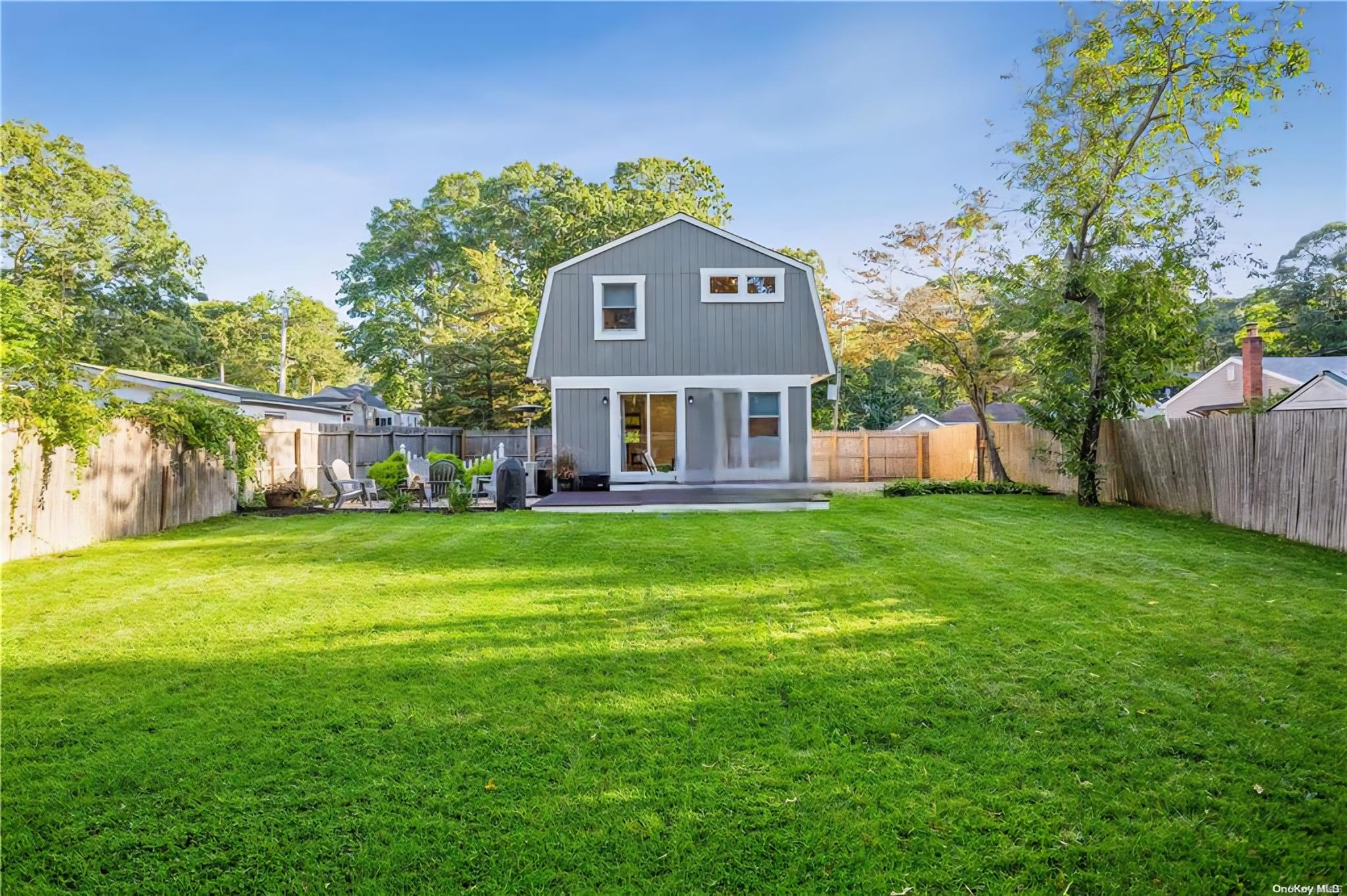 15 Ormond Avenue, Selden, New York image 13