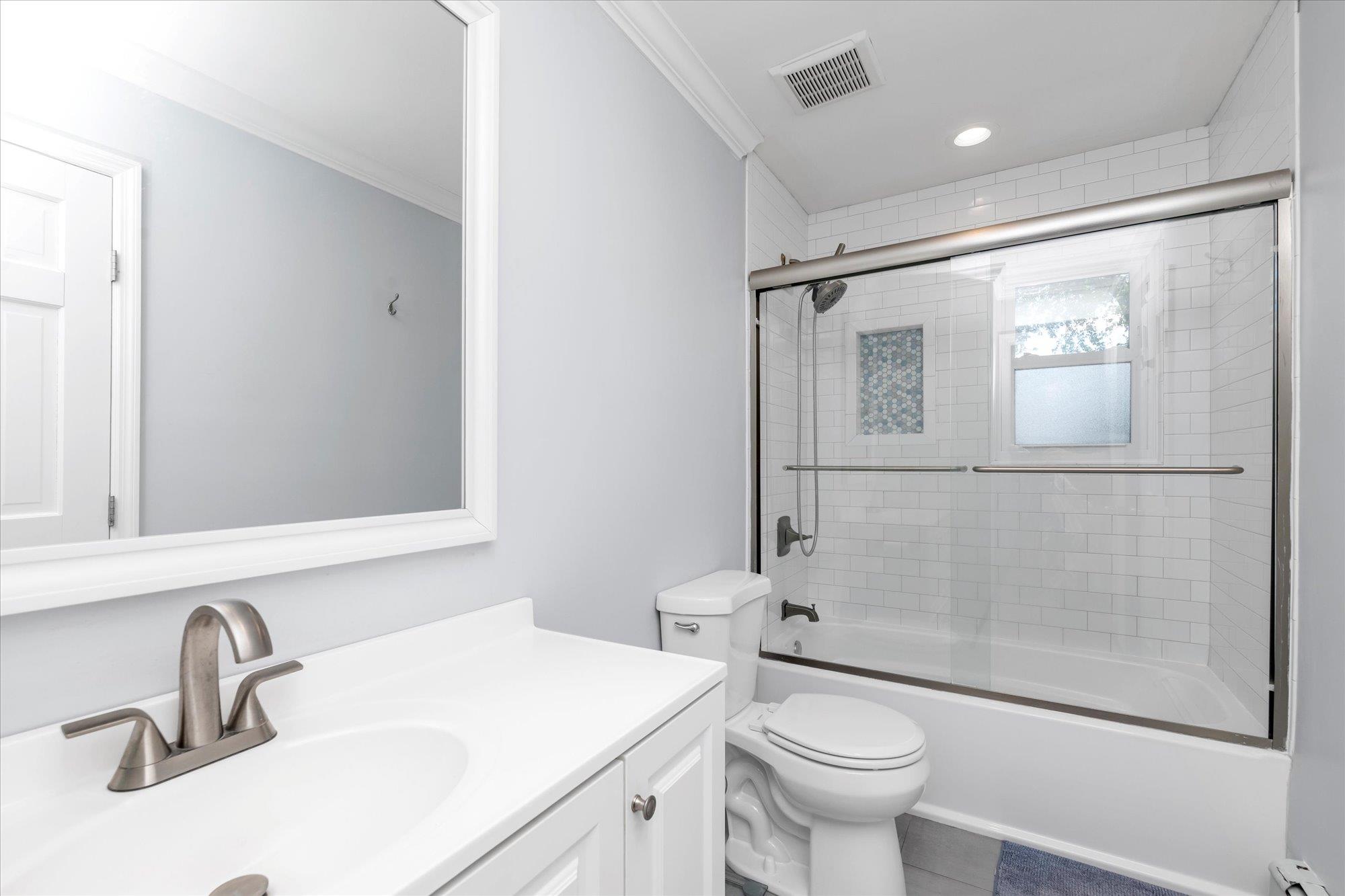 2389 Spruce Street, Seaford, New York image 18