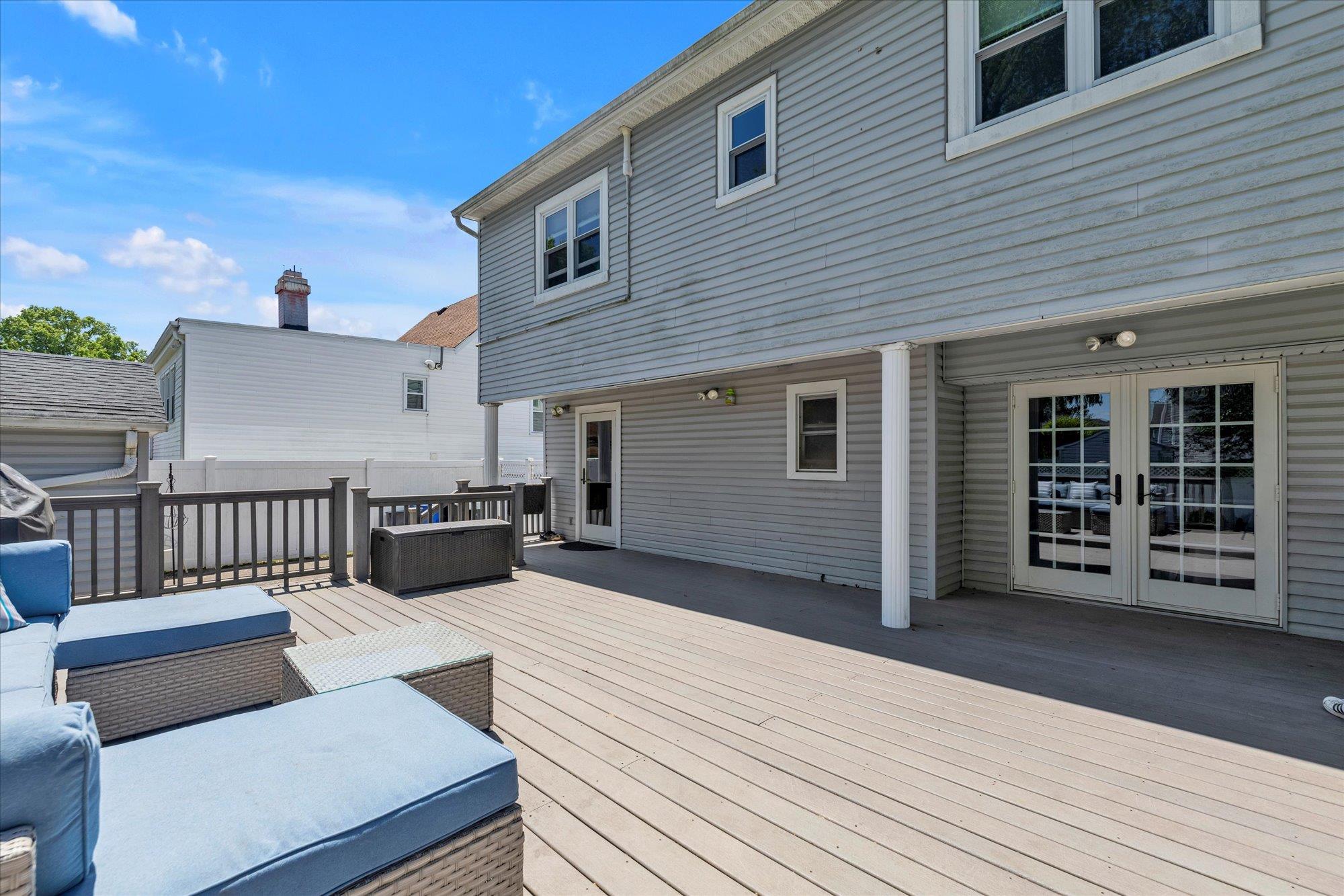 2389 Spruce Street, Seaford, New York image 19
