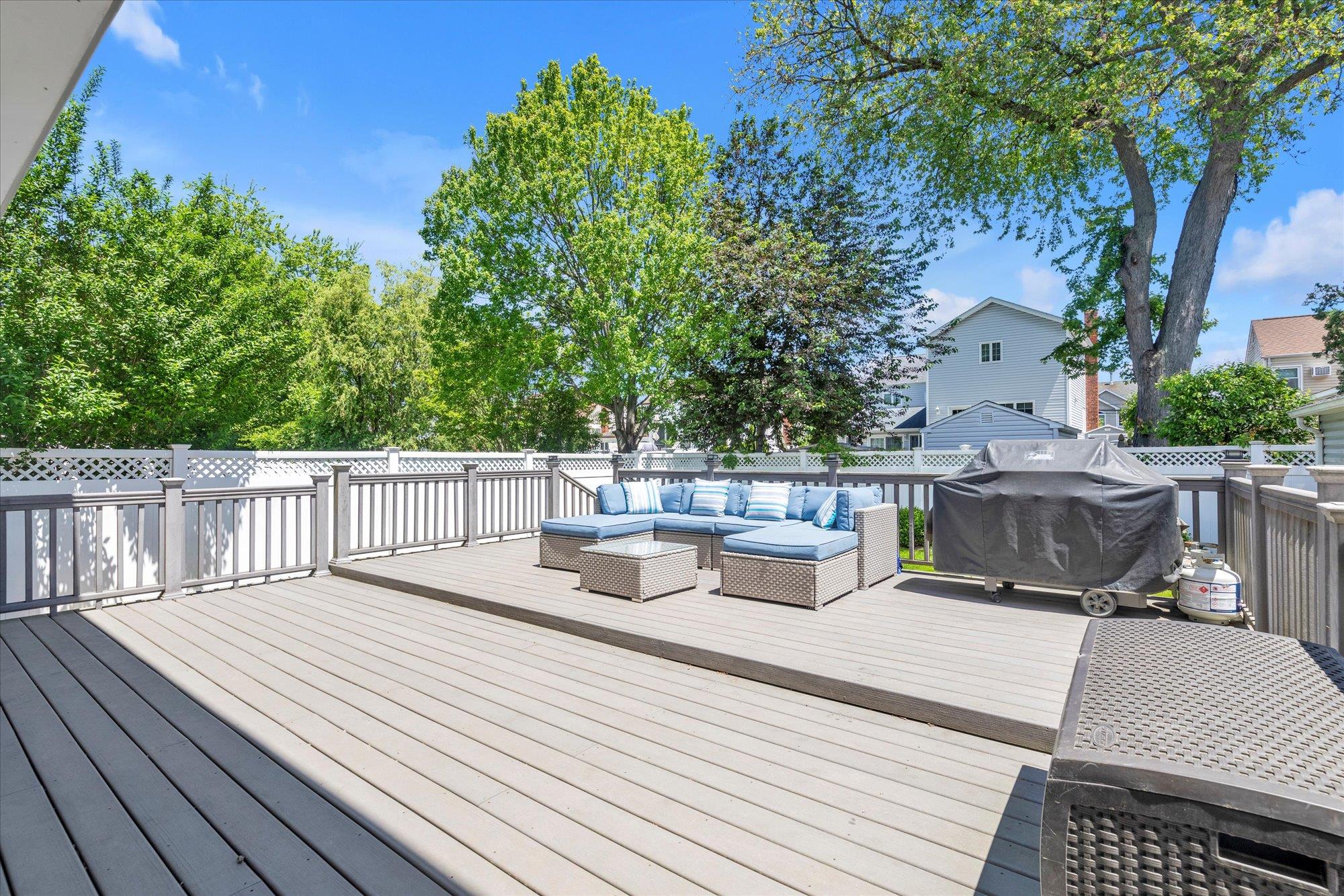 2389 Spruce Street, Seaford, New York image 20