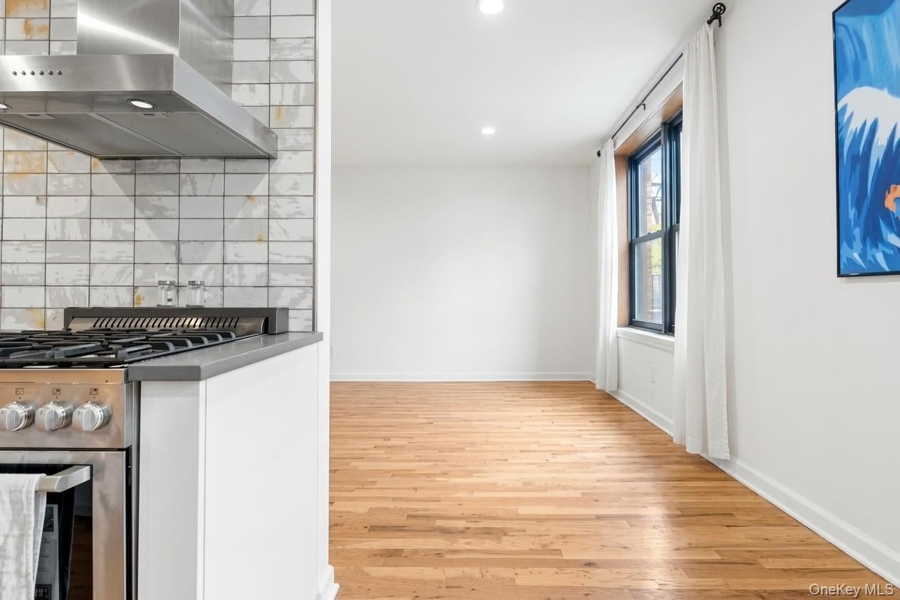 140 Seventh Avenue 4-S