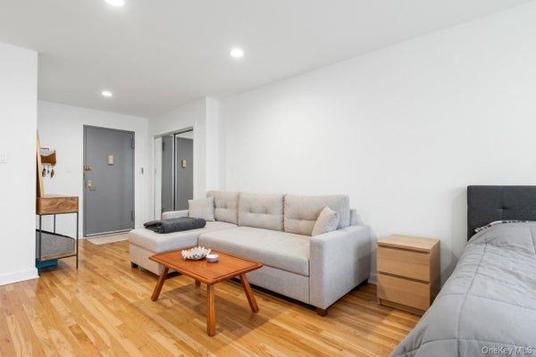 140 7TH AVE APT 4S, NEW YORK, NY 10011 - Image 193df41a4caabd1570204abb3fbcc534/474406326