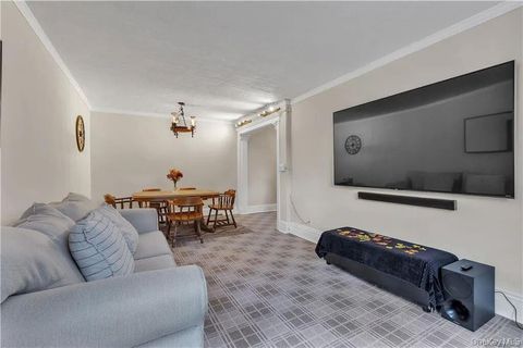 Homes For Sale - 51 White Oak Street #2A<br/> New Rochelle, NY 10801