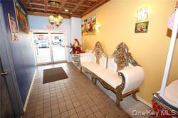 306 Sunrise Highway