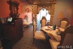 306 Sunrise Highway