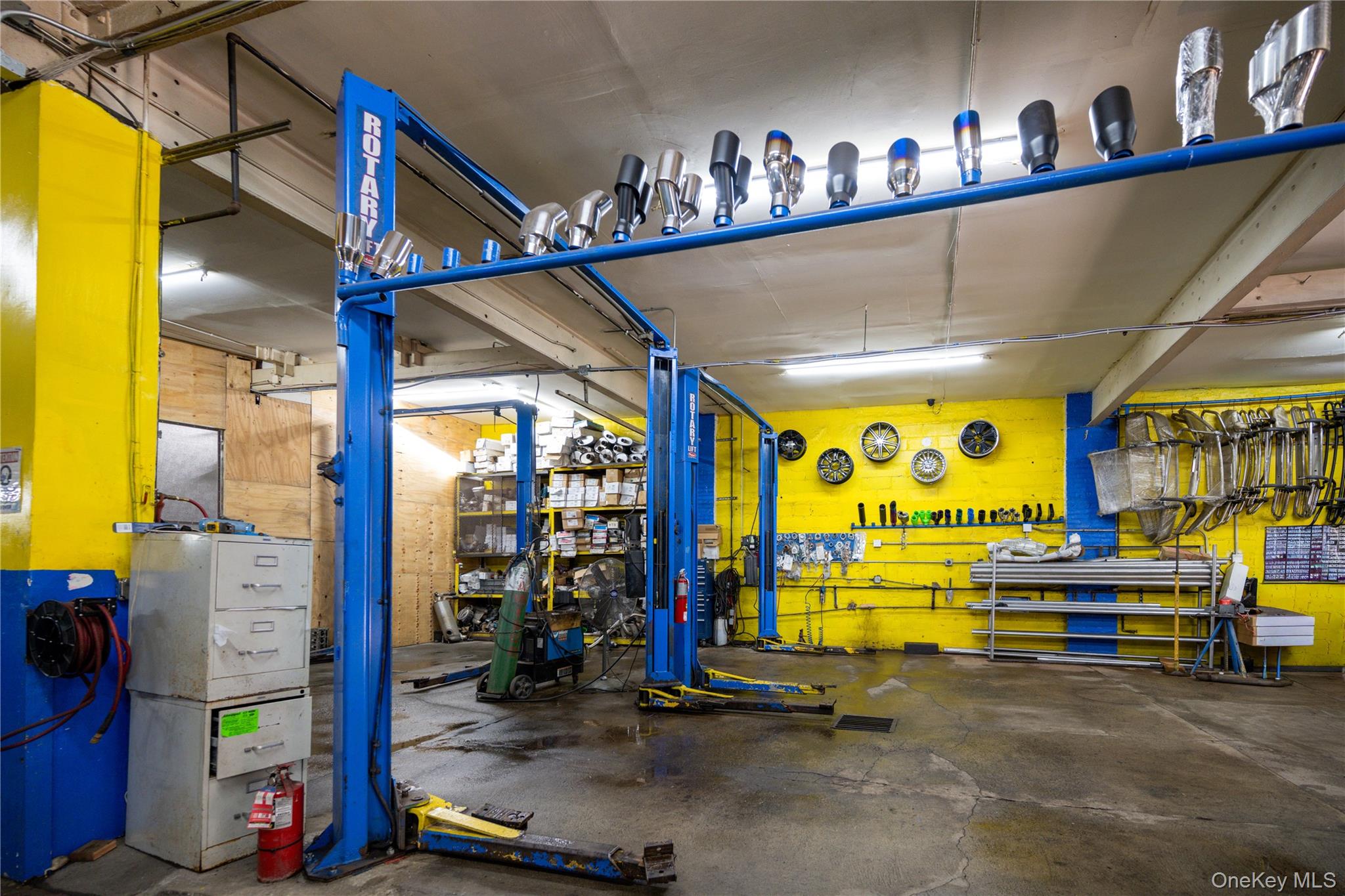 112-13 Roosevelt Avenue