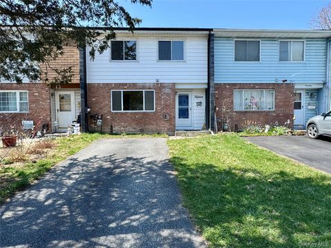 Photo of 15 Rivervale Road, Middletown, NY 10940 (MLS # 983798)