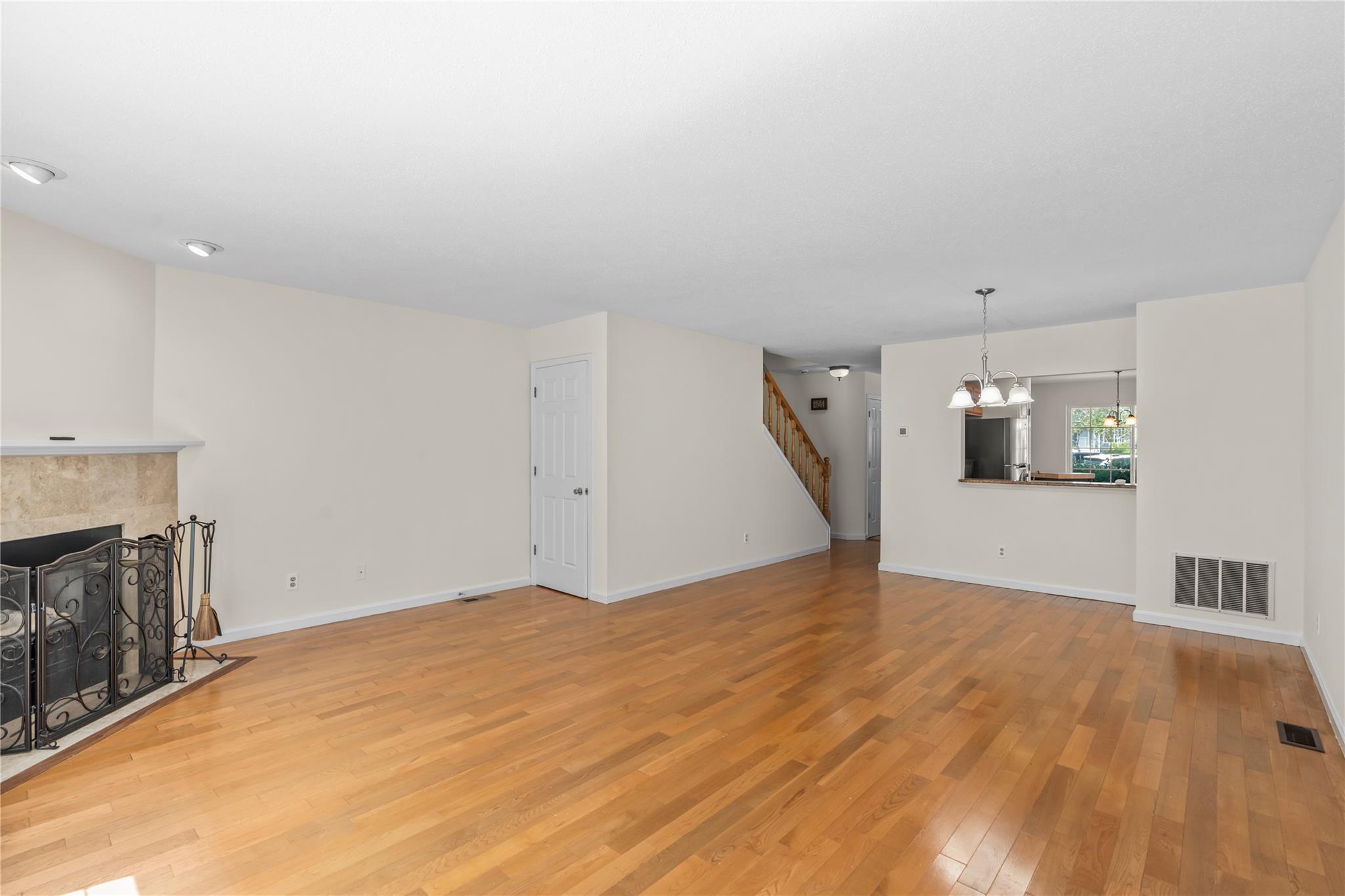 1102 Scarborough Drive, Brewster, New York image 4