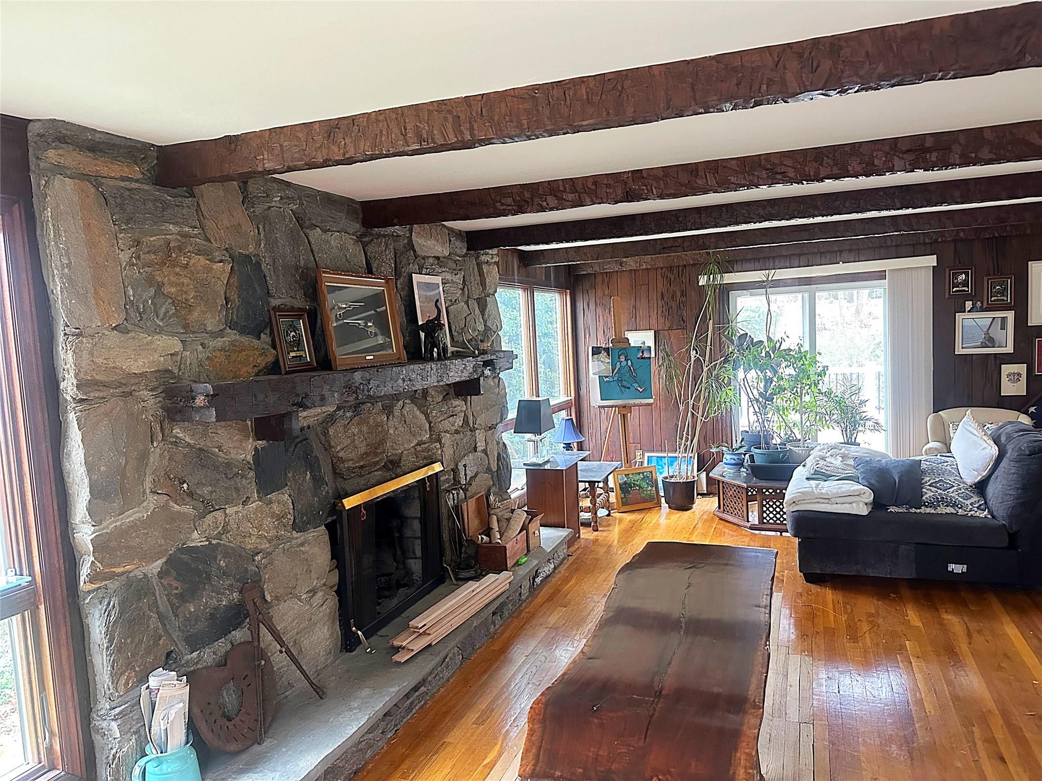 39 Cliff Road, Port Jefferson, Florida image 6