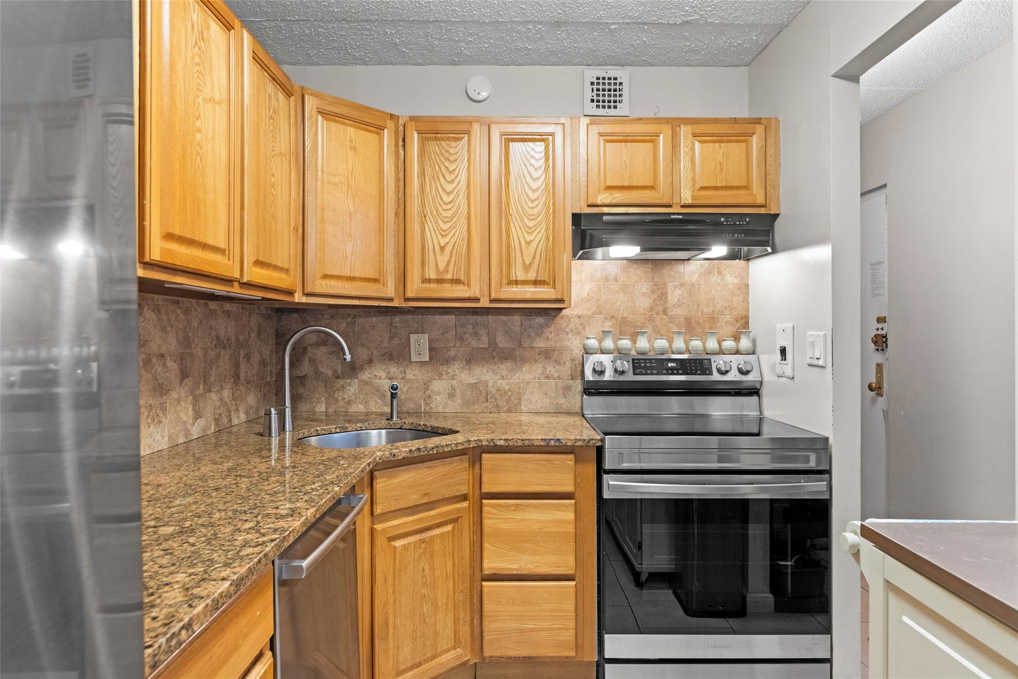 9965 Shore Road #6B, Brooklyn, New York image 4