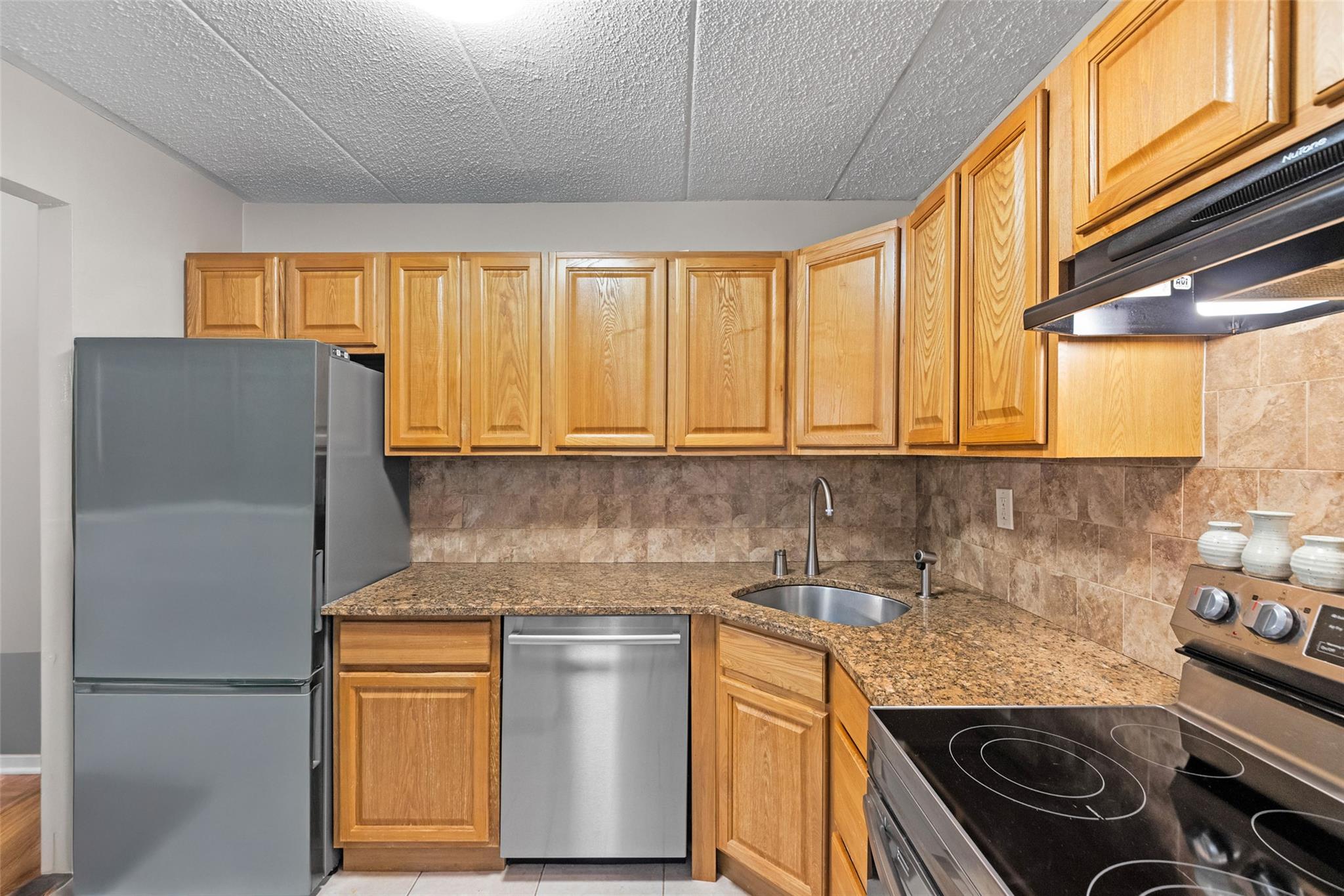 9965 Shore Road #6B, Brooklyn, New York image 3