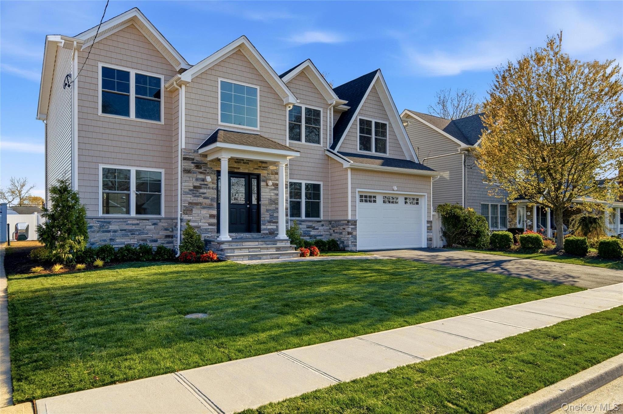 32 Massapequa Avenue