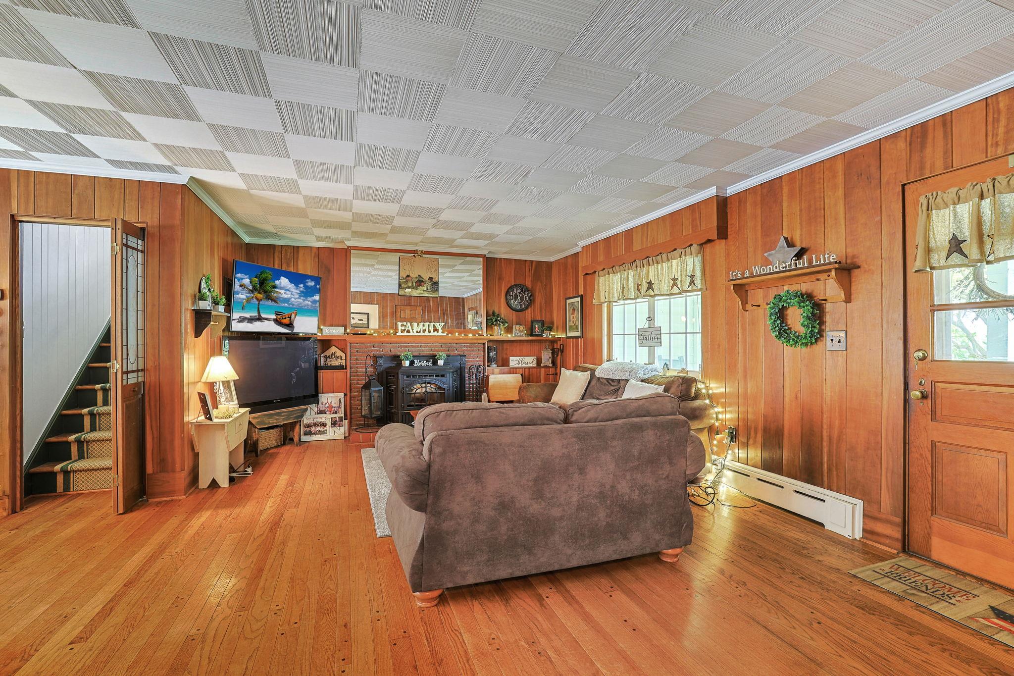 257 W Main Street, Port Jervis, New York image 15