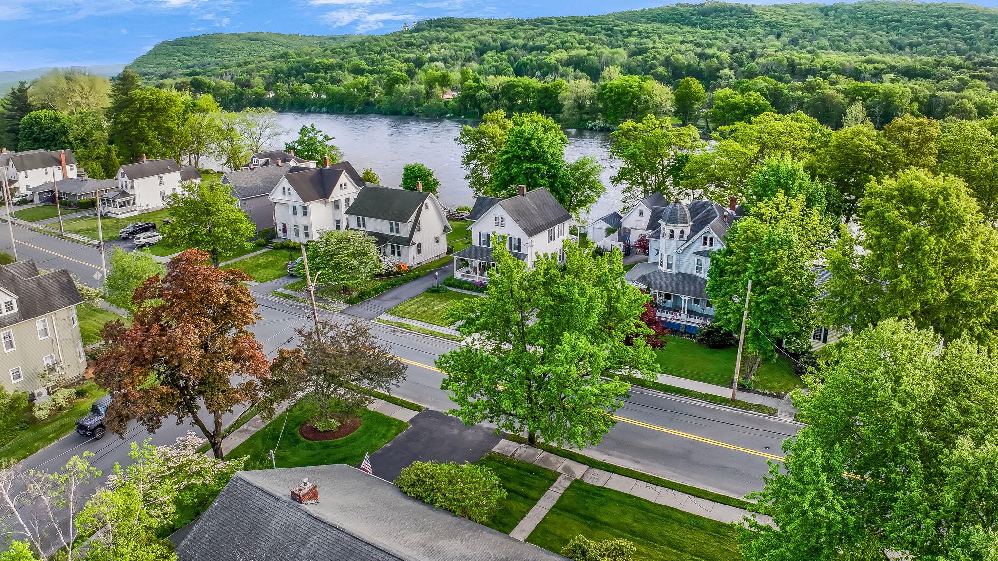 257 W Main Street, Port Jervis, New York image 11
