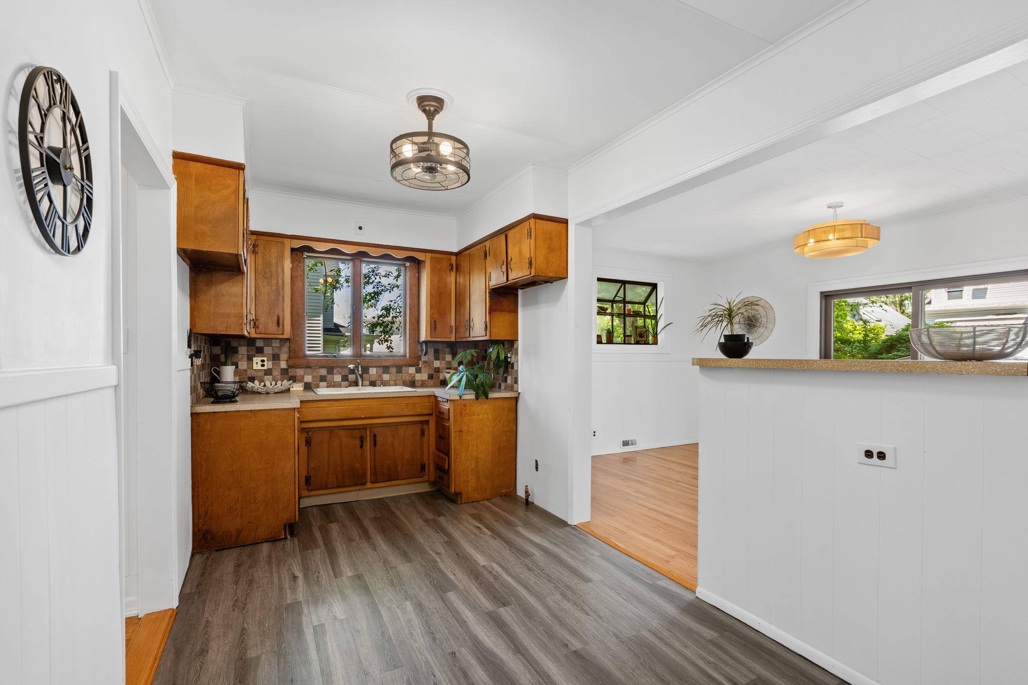 25 Bay Street, Bronx, New York image 17