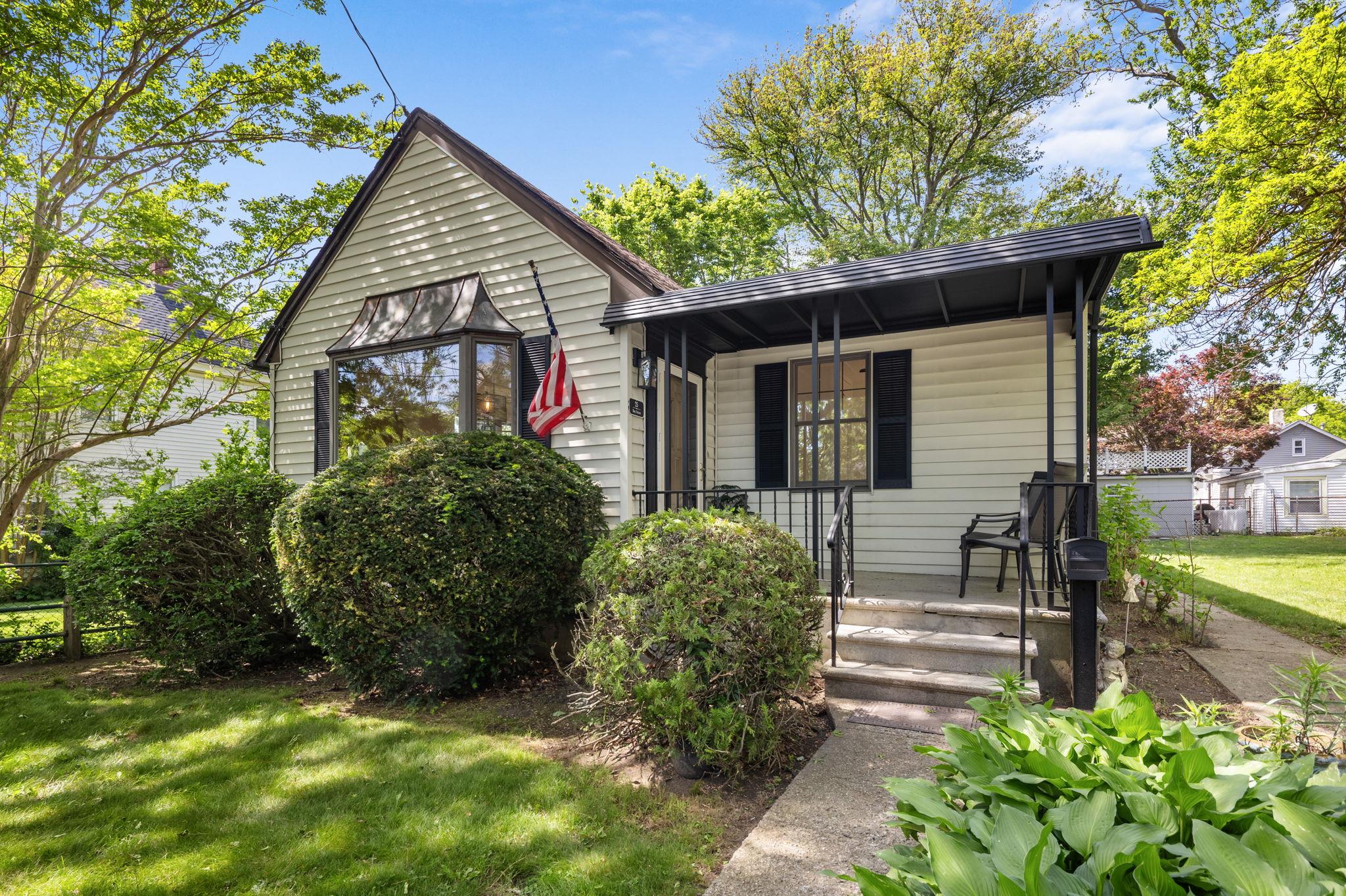 25 Bay Street, Bronx, New York image 23