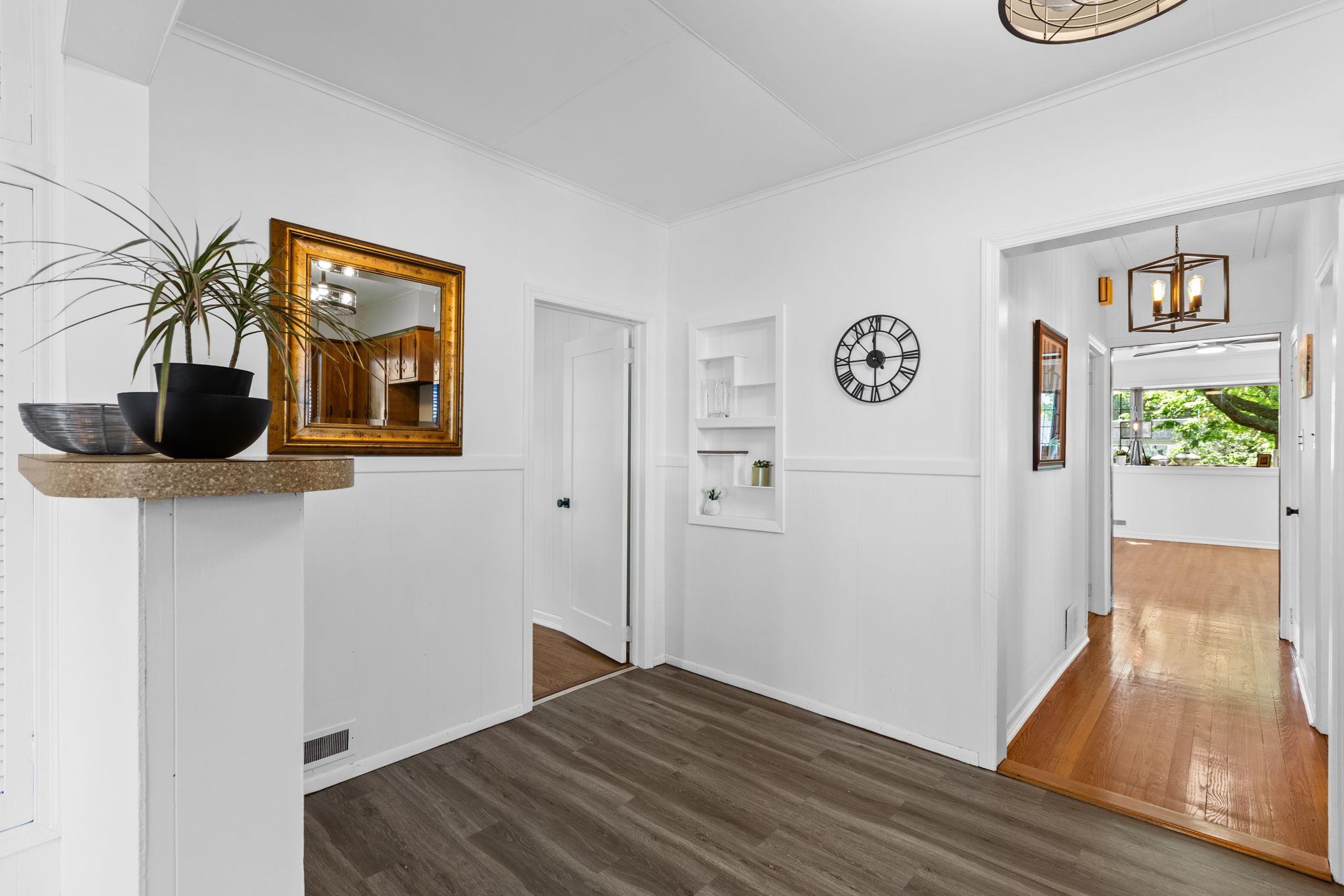 25 Bay Street, Bronx, New York image 4
