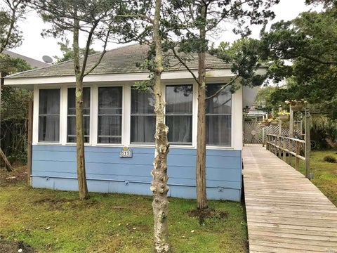 Homes For Rent - 515 Bayberry Walk<br/> Suffolk County, Ocean Beach, NY 11770