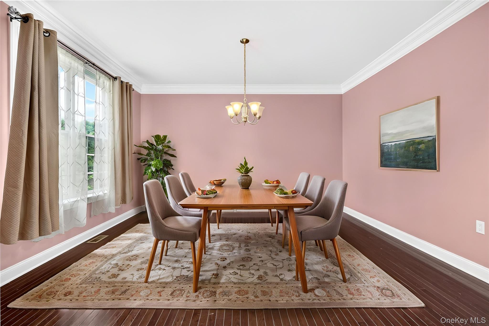 33 Luthien Forest Road