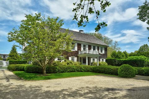 10 Jones Road East Hampton NY 11937