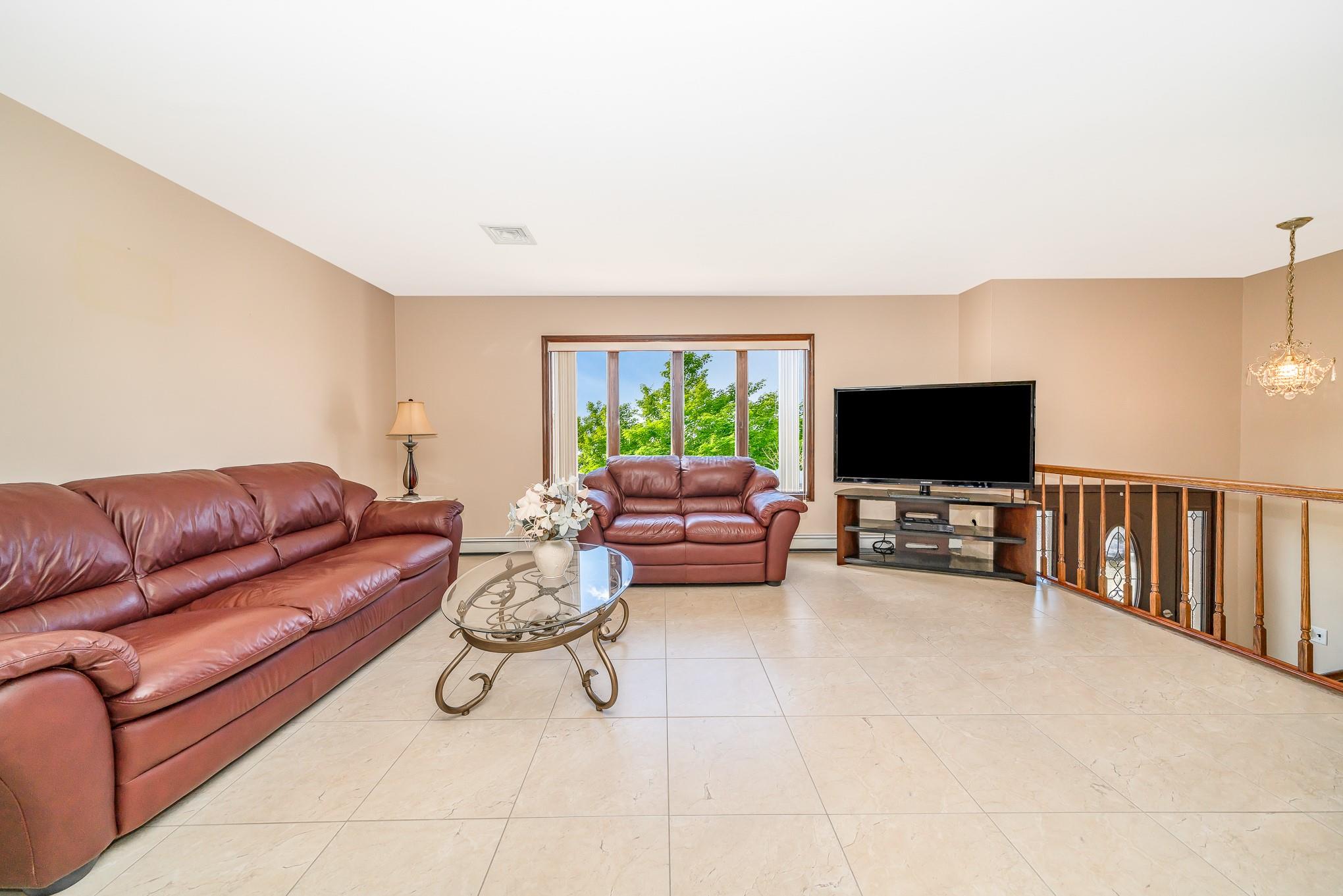 3363 Austin Avenue, Wantagh, New York image 8