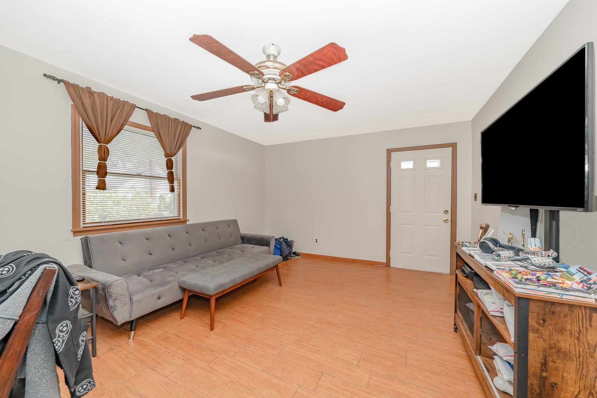 3363 Austin Avenue, Wantagh, New York image 23