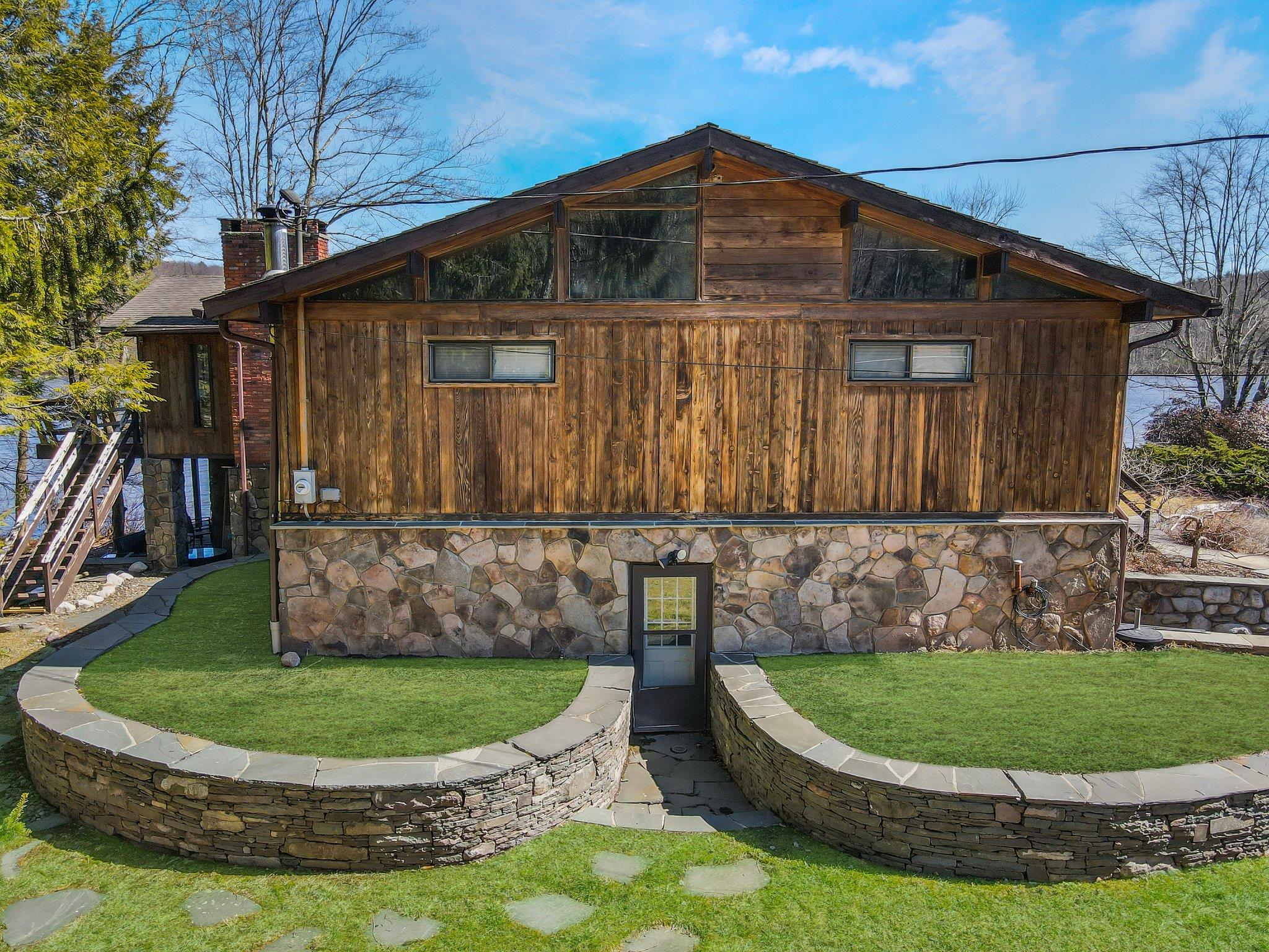 9 Cedar Lane, Swan Lake, New York image 13