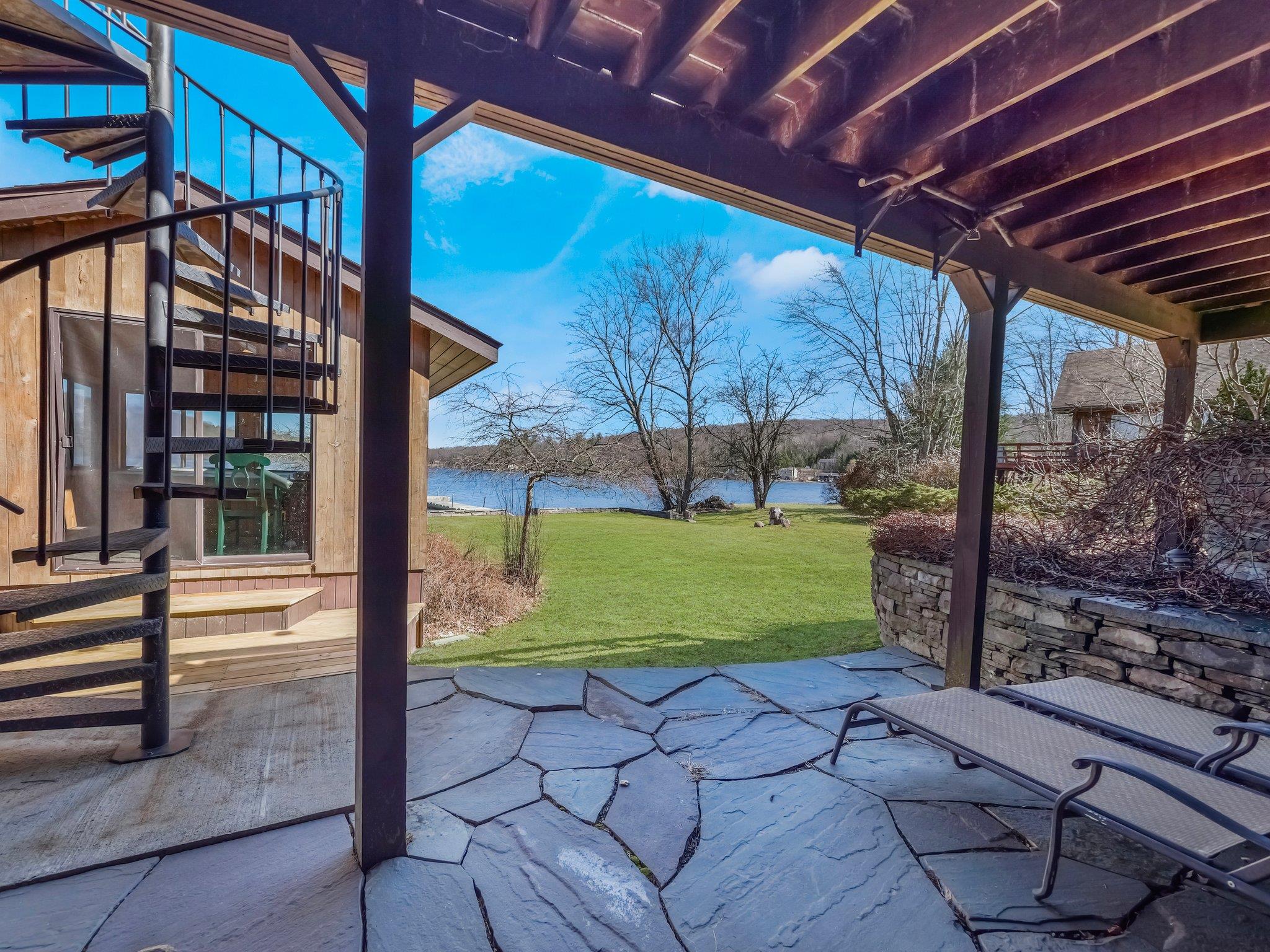 9 Cedar Lane, Swan Lake, New York image 25