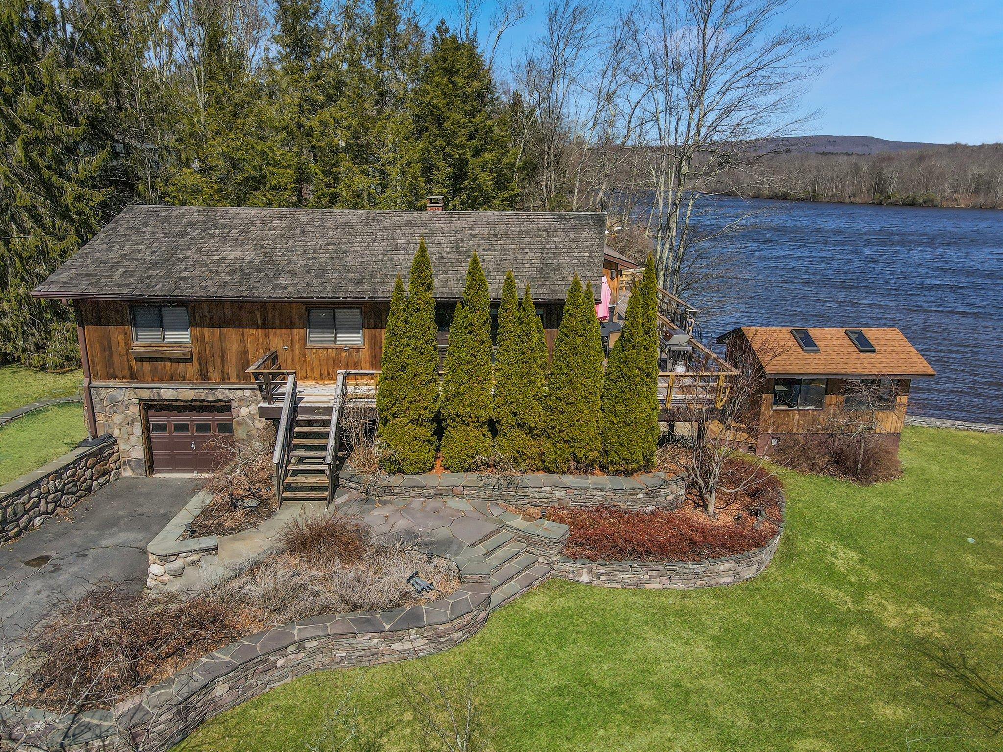 9 Cedar Lane, Swan Lake, New York image 15