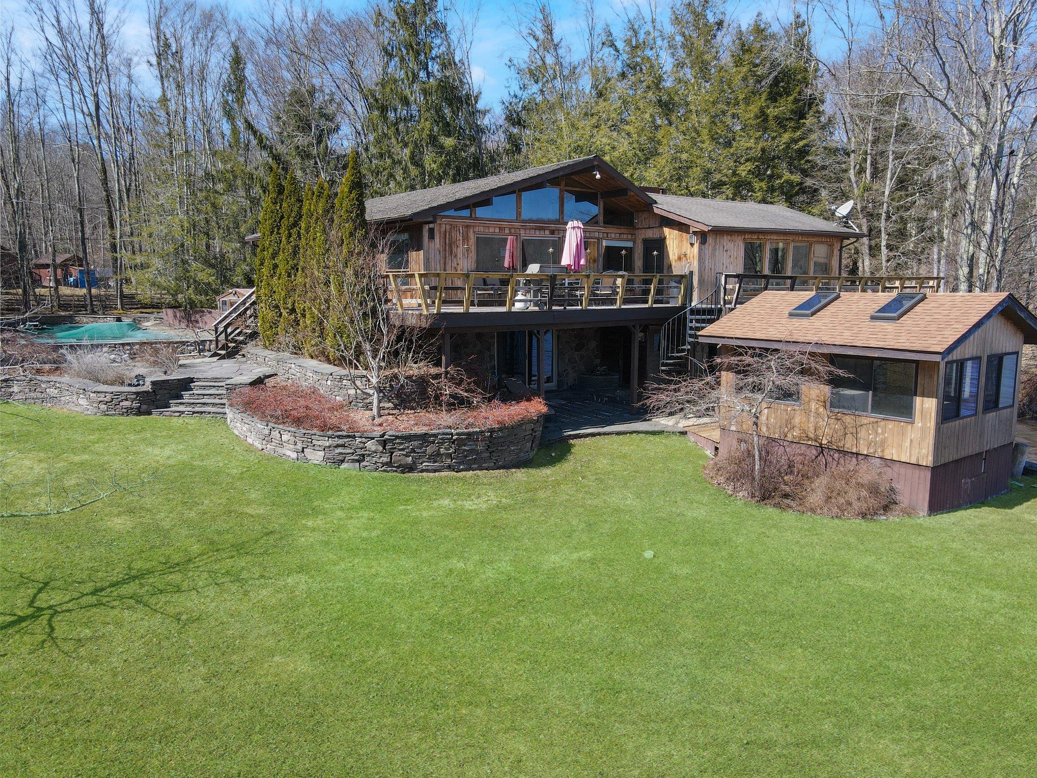 9 Cedar Lane, Swan Lake, New York image 2