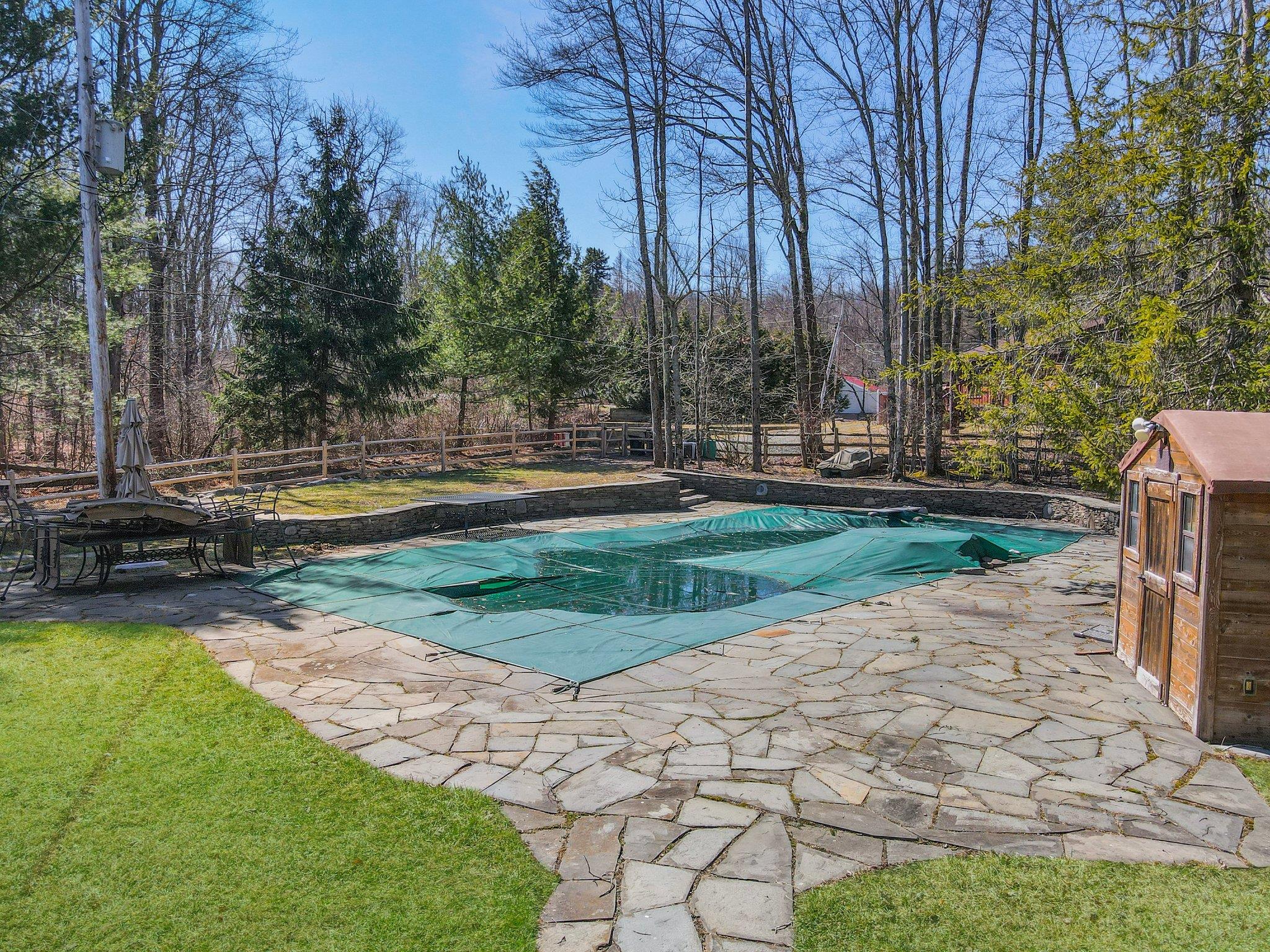 9 Cedar Lane, Swan Lake, New York image 3