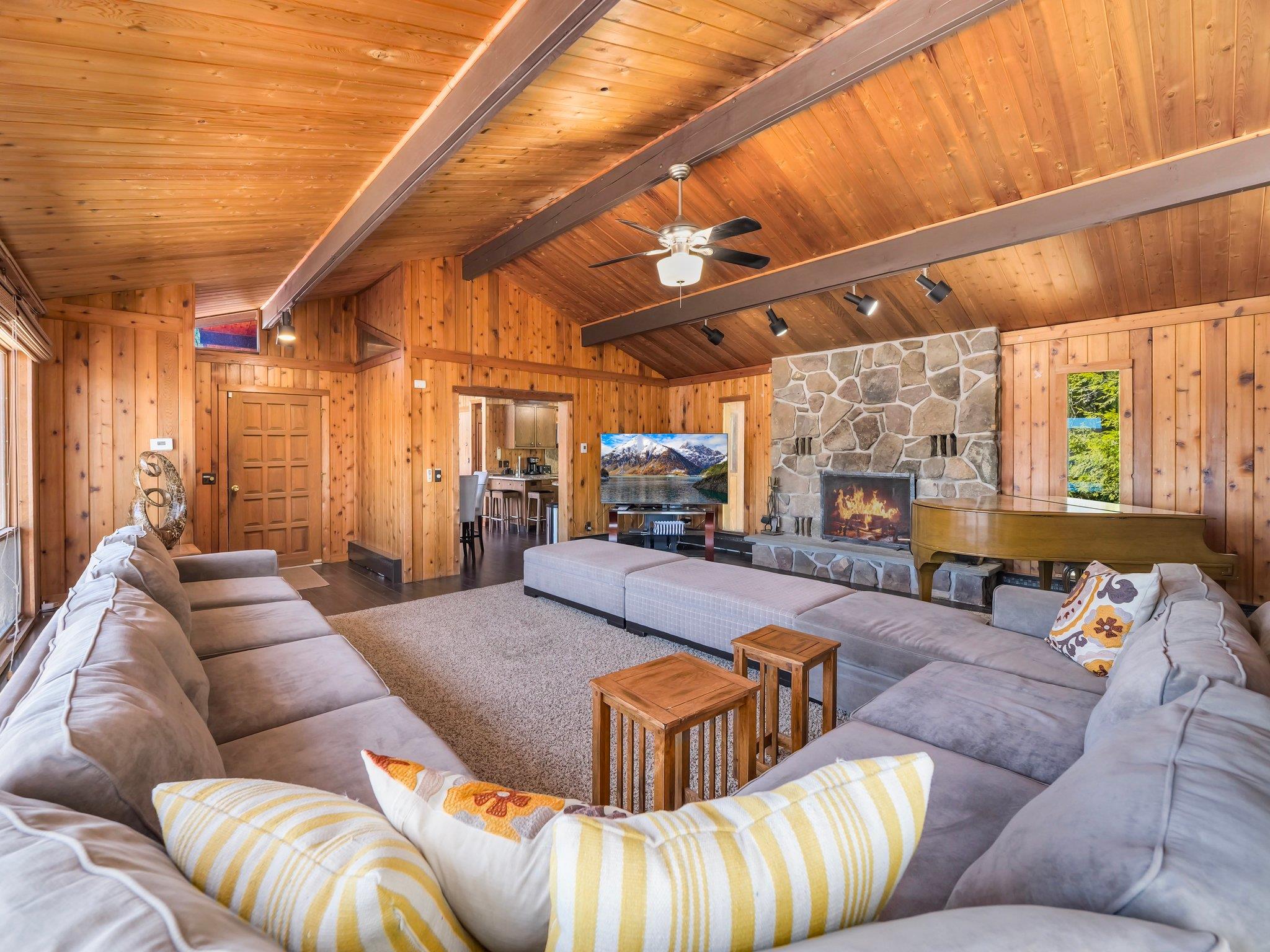 9 Cedar Lane, Swan Lake, New York image 4