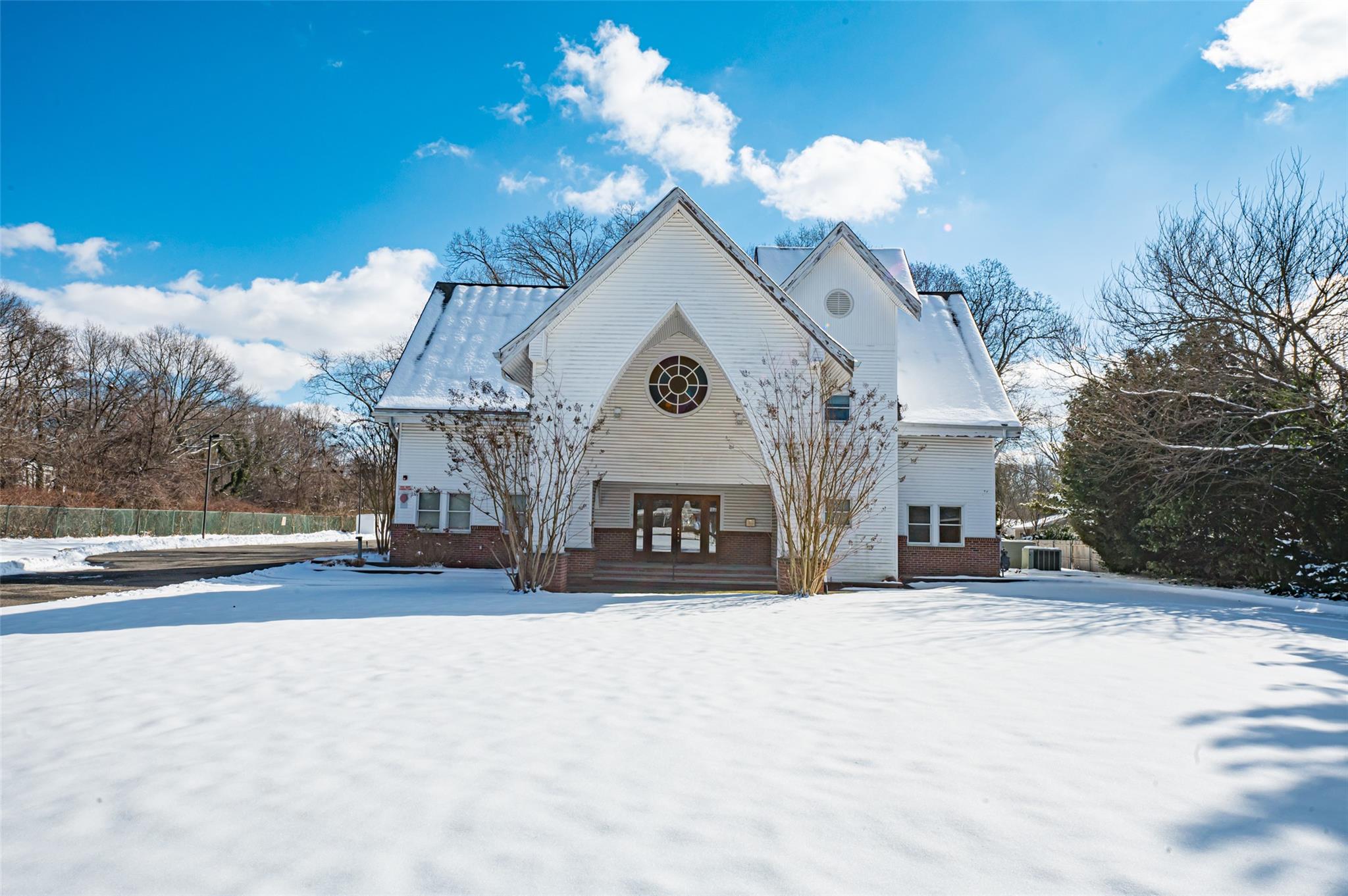 203 E Pulaski Road