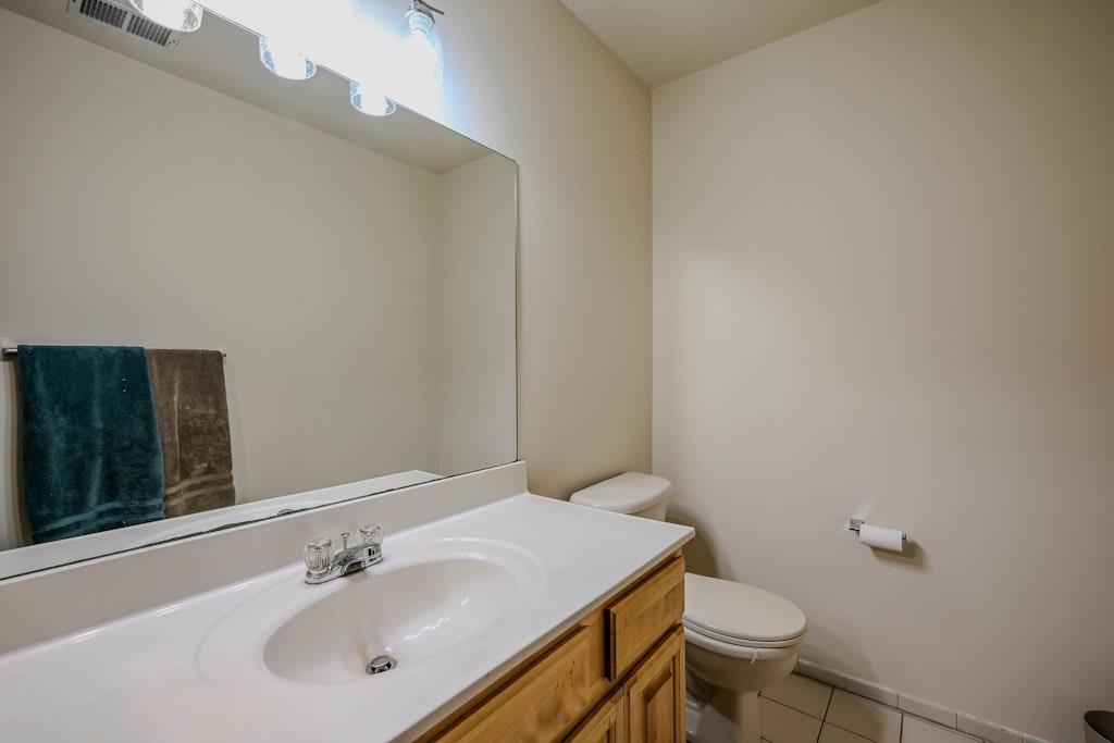 93 Mulberry Commons, Riverhead, New York image 12