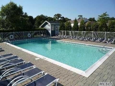 93 Mulberry Commons, Riverhead, New York image 27
