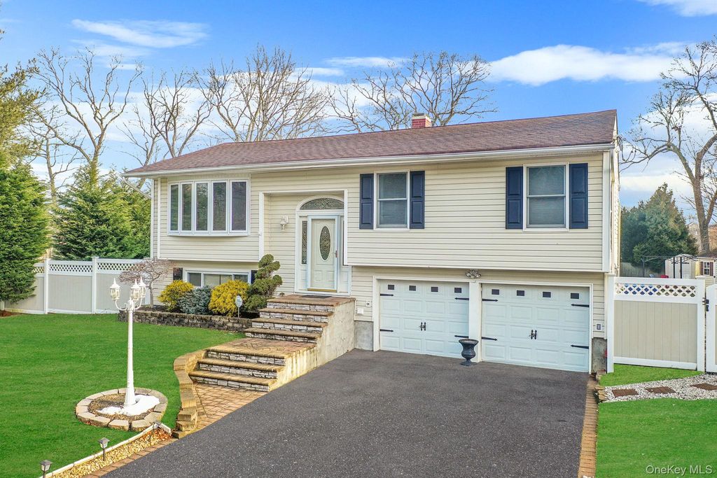 Photo of 131 Joline Road, Port Jefferson, NY 11776 (MLS # 951661)