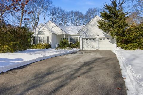 5 Wood Hollow Drive Westhampton NY 11977