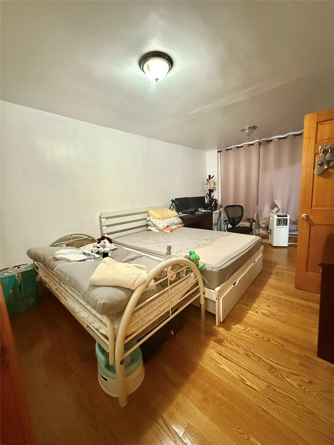 138-70 Elder Avenue 3A