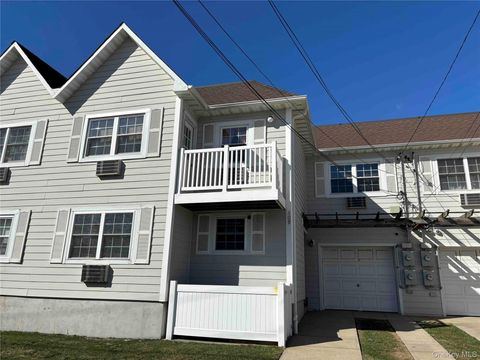 Condo For Sale - 109 Beach 61st Street #77A<br/> Arverne, NY 11692