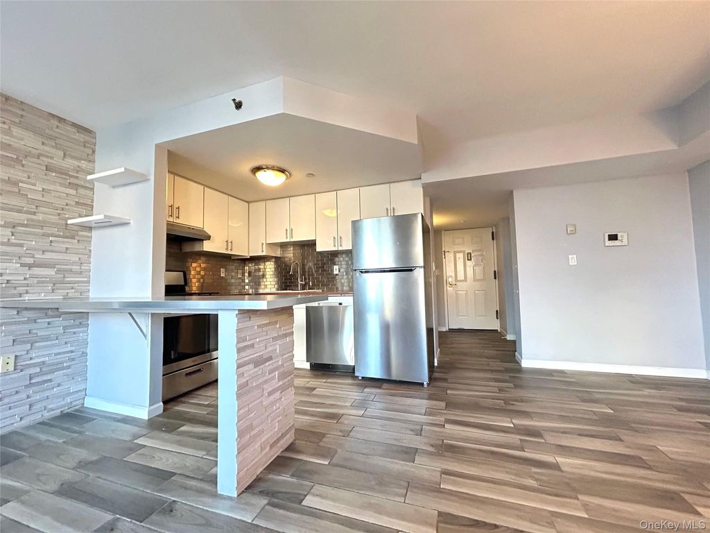 Photo of 63-47 Booth Street #3C, Rego Park, NY 11374 (MLS # 954537)