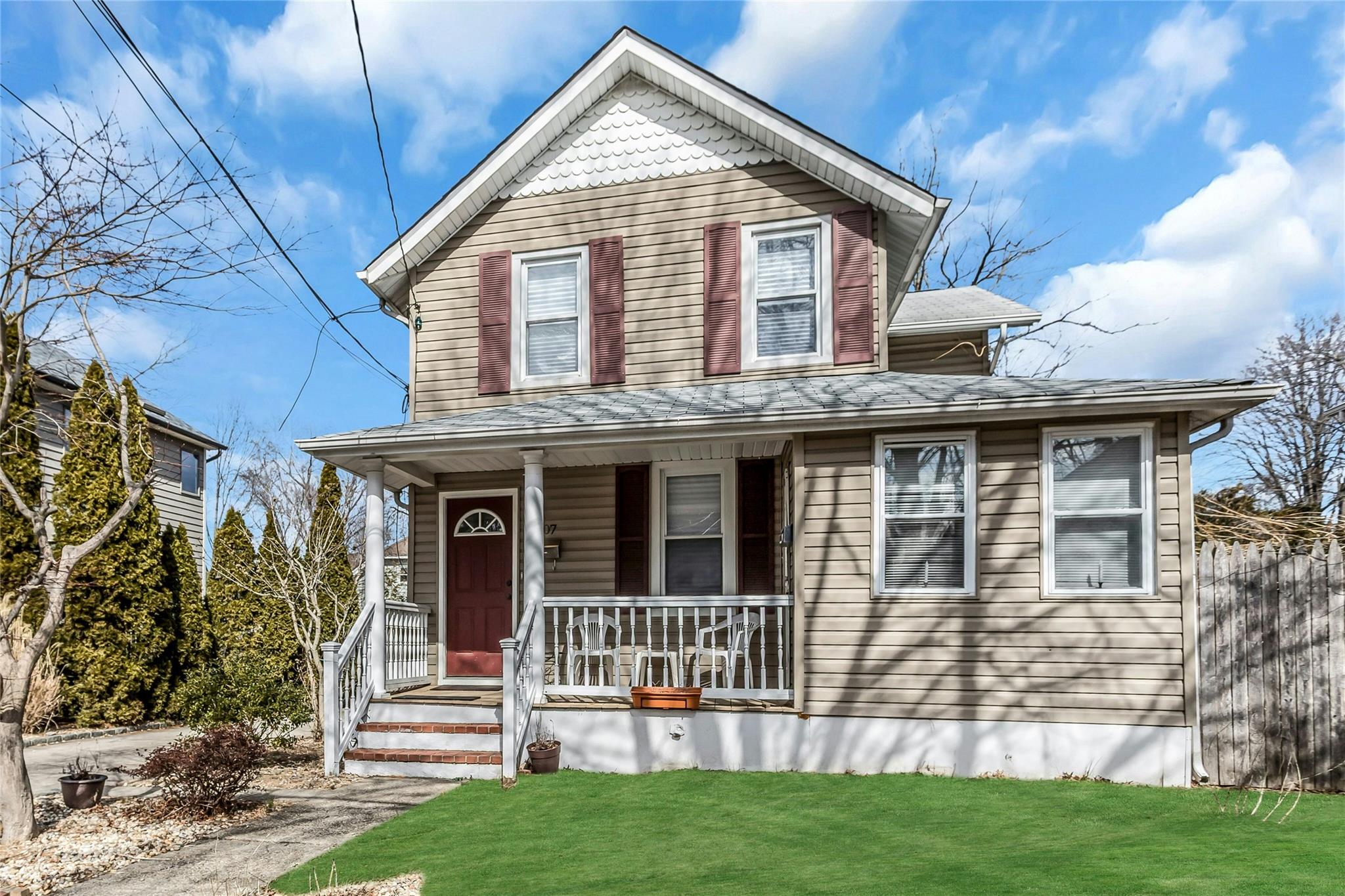 207 Belmont Avenue, Westbury, New York image 1