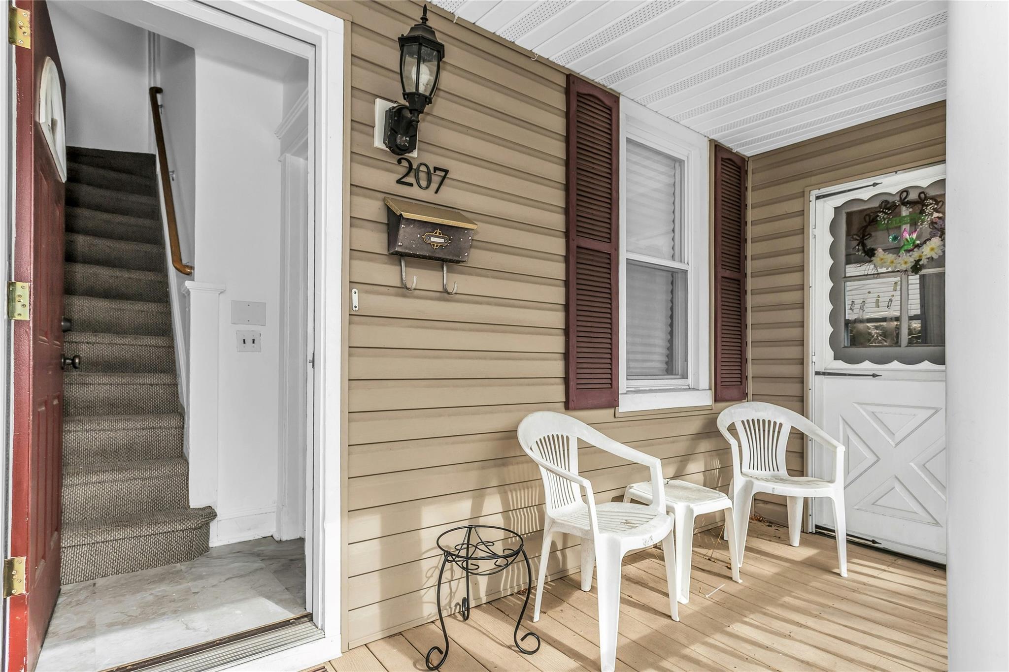 207 Belmont Avenue, Westbury, New York image 4