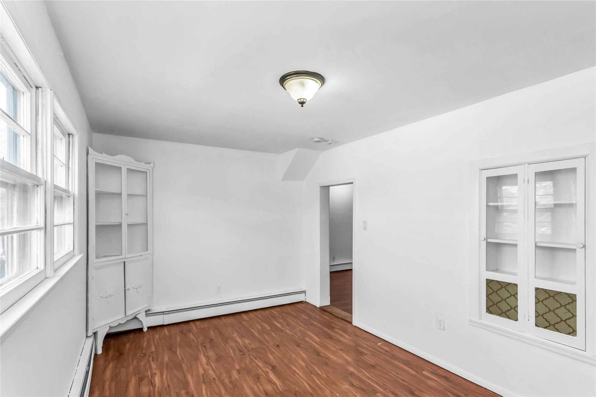 207 Belmont Avenue, Westbury, New York image 21