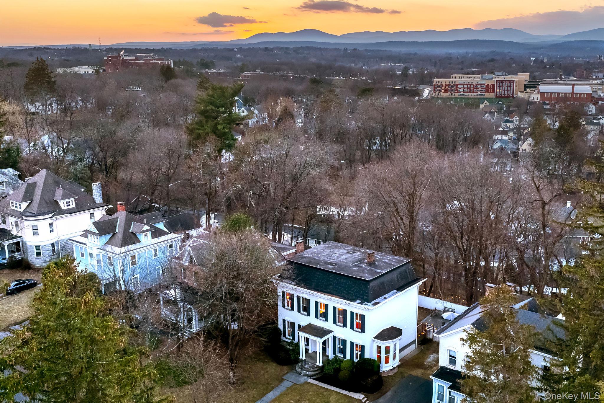 45 W Chestnut Street