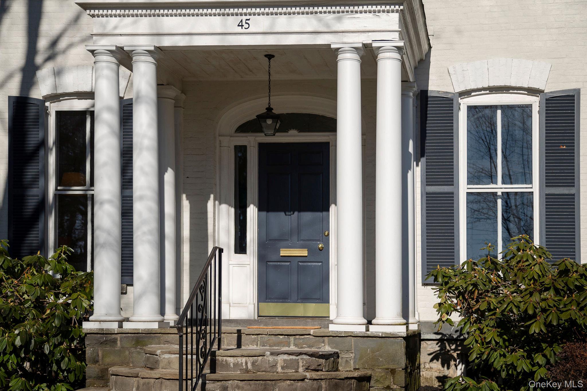 45 W Chestnut Street