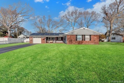 Homes For Sale - 15 Whitmore Lane<br/> Coram, NY 11727